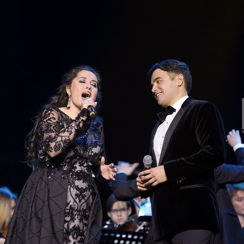 Артур Исламов белән Эльза Заяридан үзенчәлекле концерт