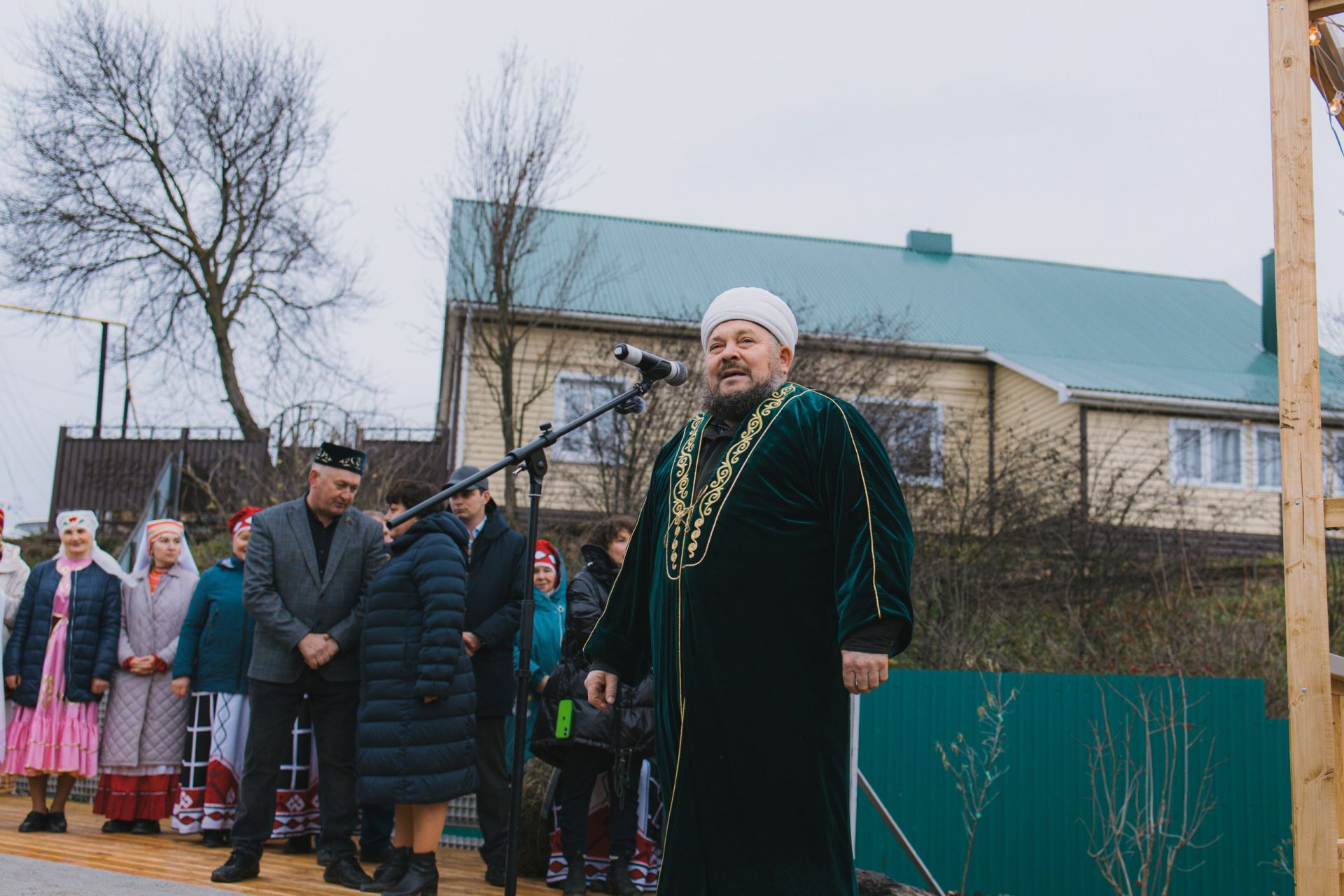 Әлмәт районы Елховой авылында «Кизләү» чишмәсе яңартылды