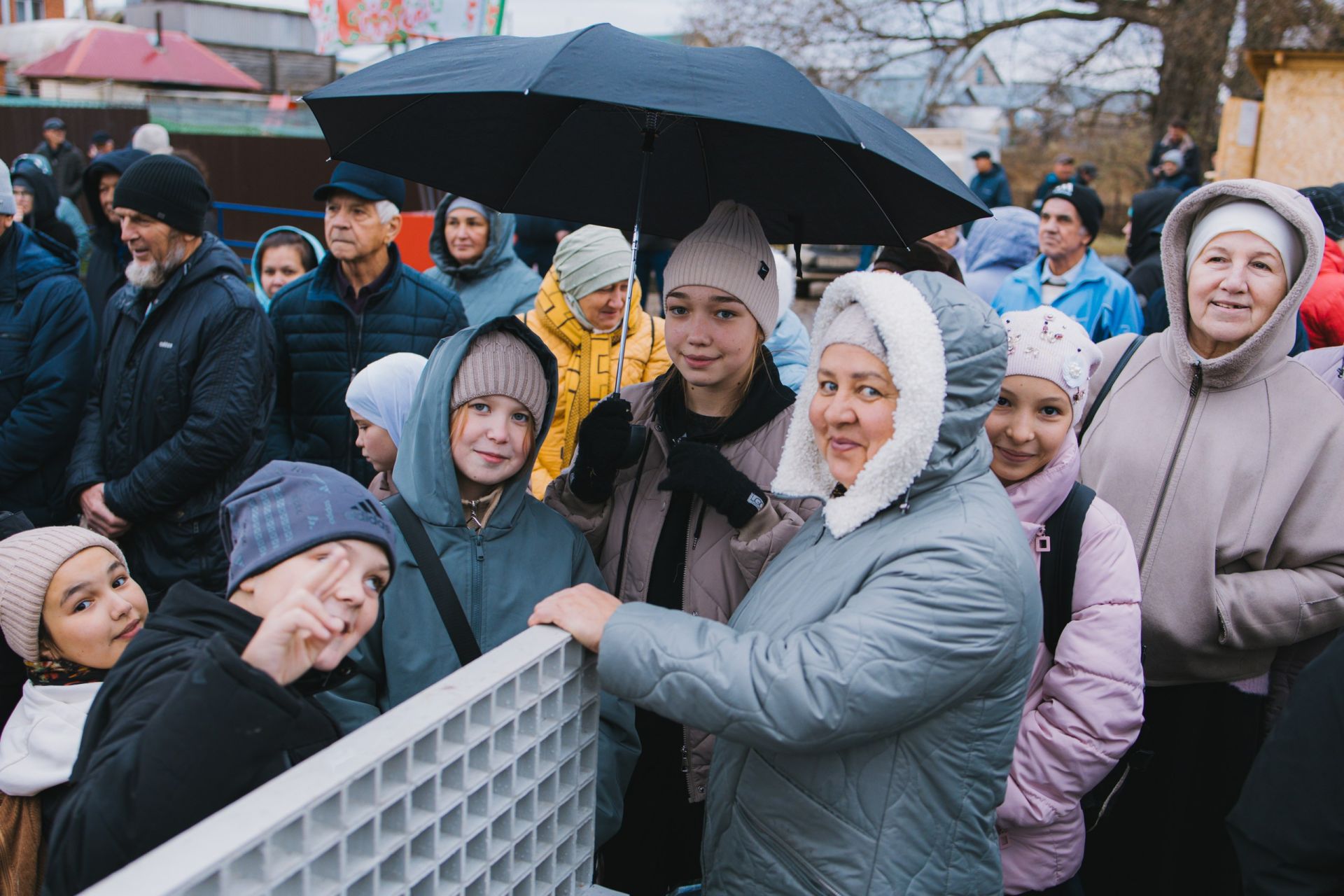 Әлмәт районы Елховой авылында «Кизләү» чишмәсе яңартылды