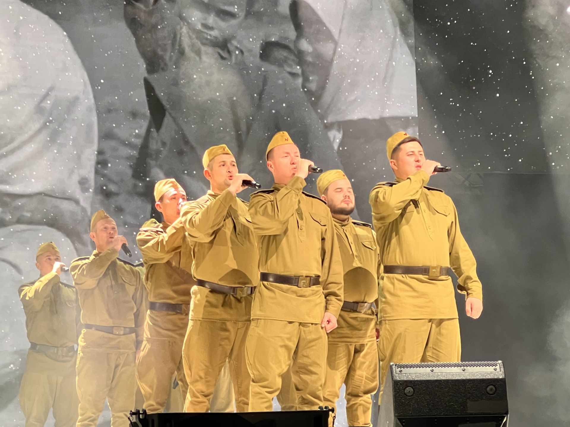 Үз эшләребез белән Ватанны данлыйбыз