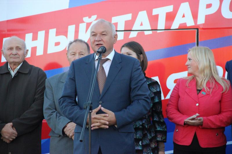 Команда партийной эстафеты «Сильный Татарстан! Единая Россия» получила наказ от жителей Тетюш.
