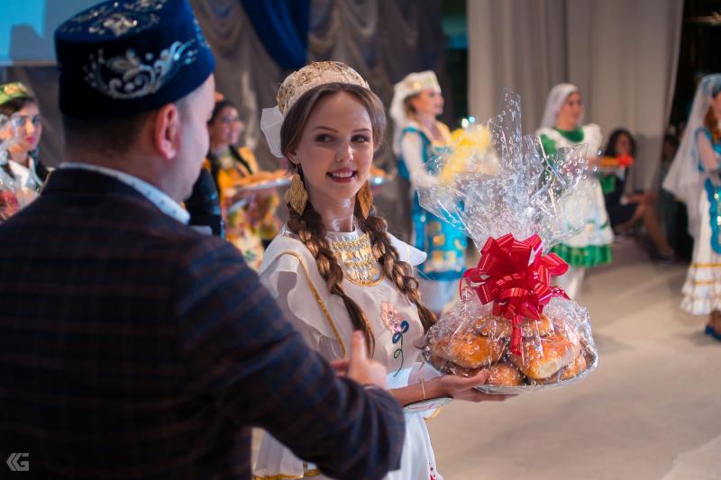 В Астрахани назвали победительницу конкурса «Татар Кызы 2016»