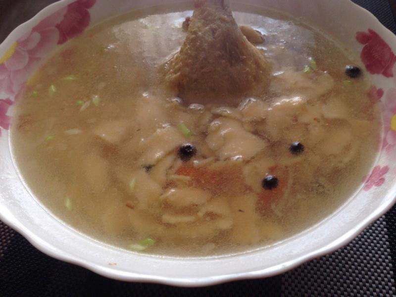 Суп с чумаром из гороховой муки (клецки по-татарски)