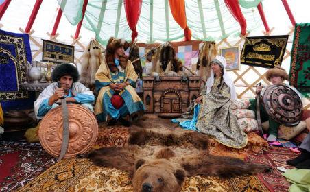 Тубылда «Искер-җыен» себер татарларының тарихи-мәдәни мирасы халыкара фестивале булды