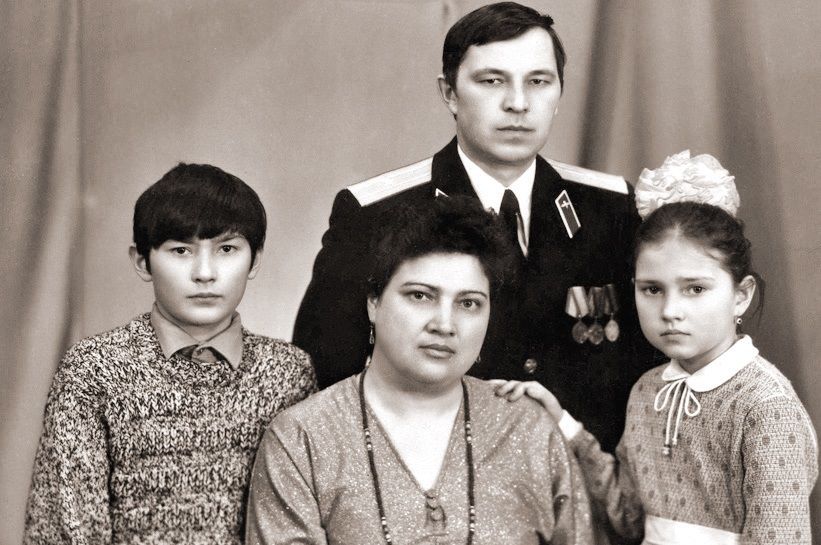Анда, болытлар артында...