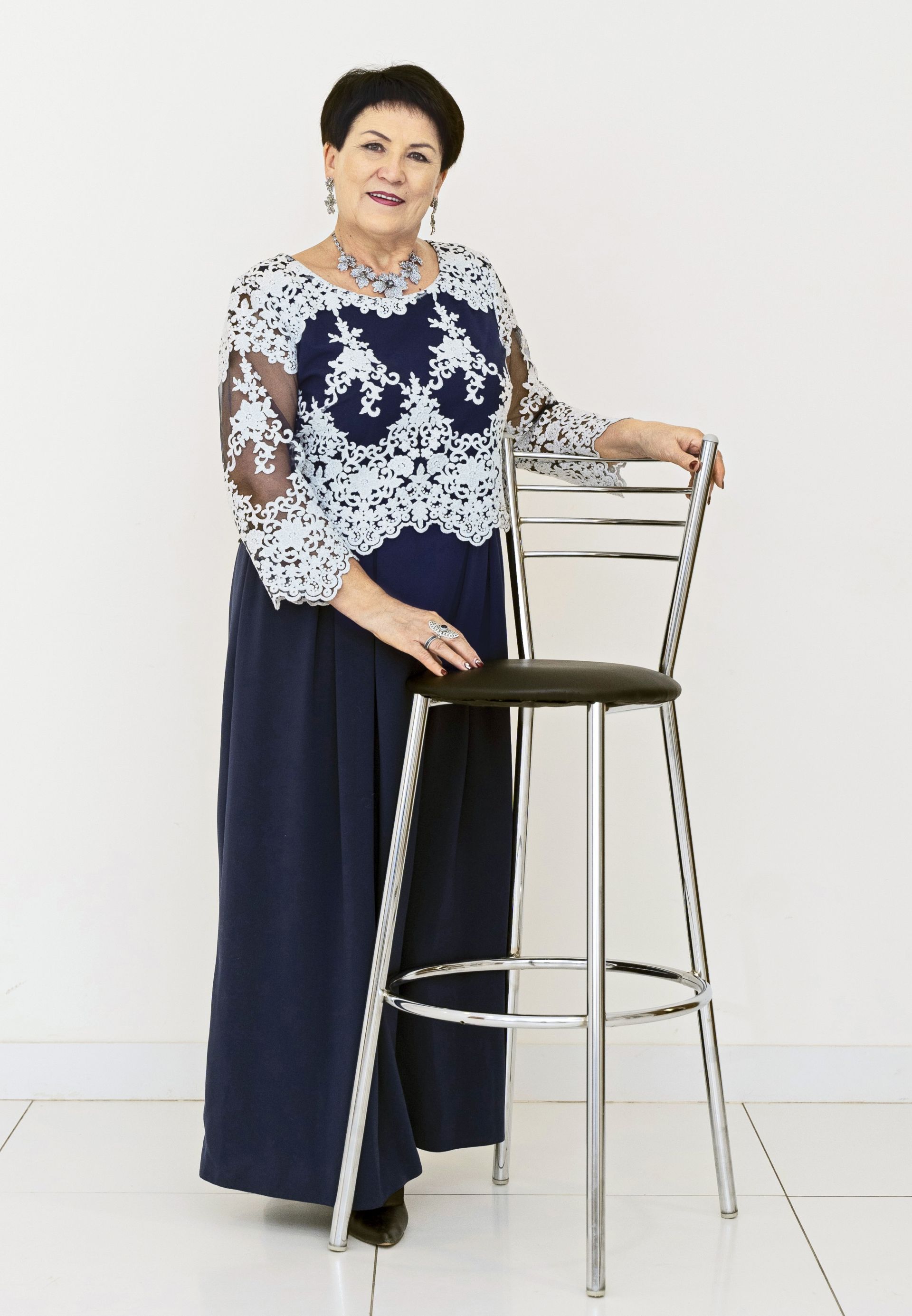 Мин таянып калдым шигырьгә!