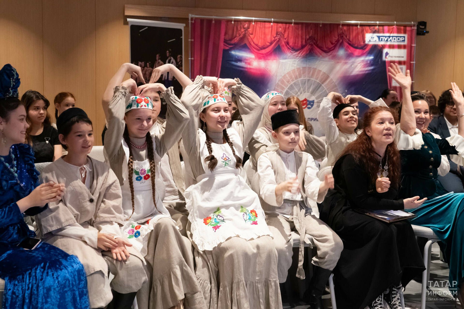 «Апуш» кабат җиңүче