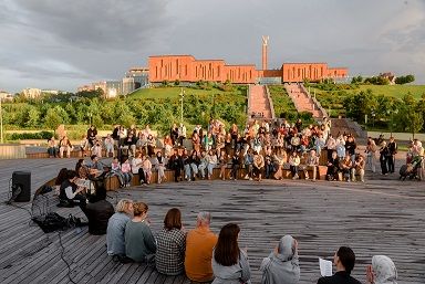 «Җырлы сишәмбе»: Казан җырлый
