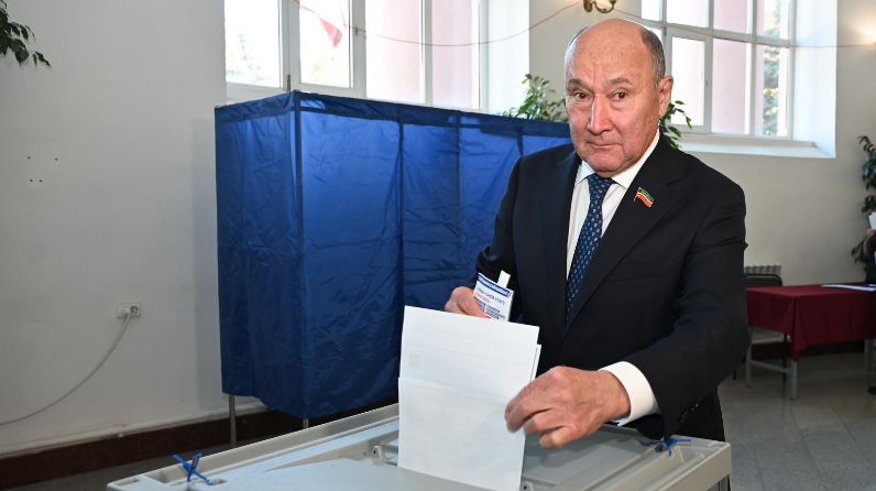 Марат Әхмәтов: «Халкыбызның сайлауларда актив катнашуын бердәмлеккә сынау дип кабул итәм»