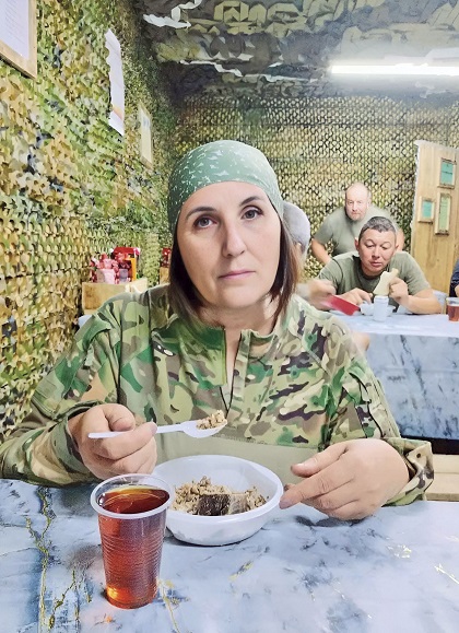 Егетләр көтә