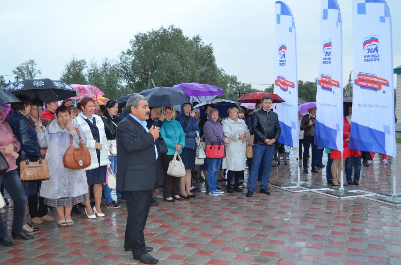 ​Жители Апастовского района поручили единороссам проработать вопрос открытия родильного отделения