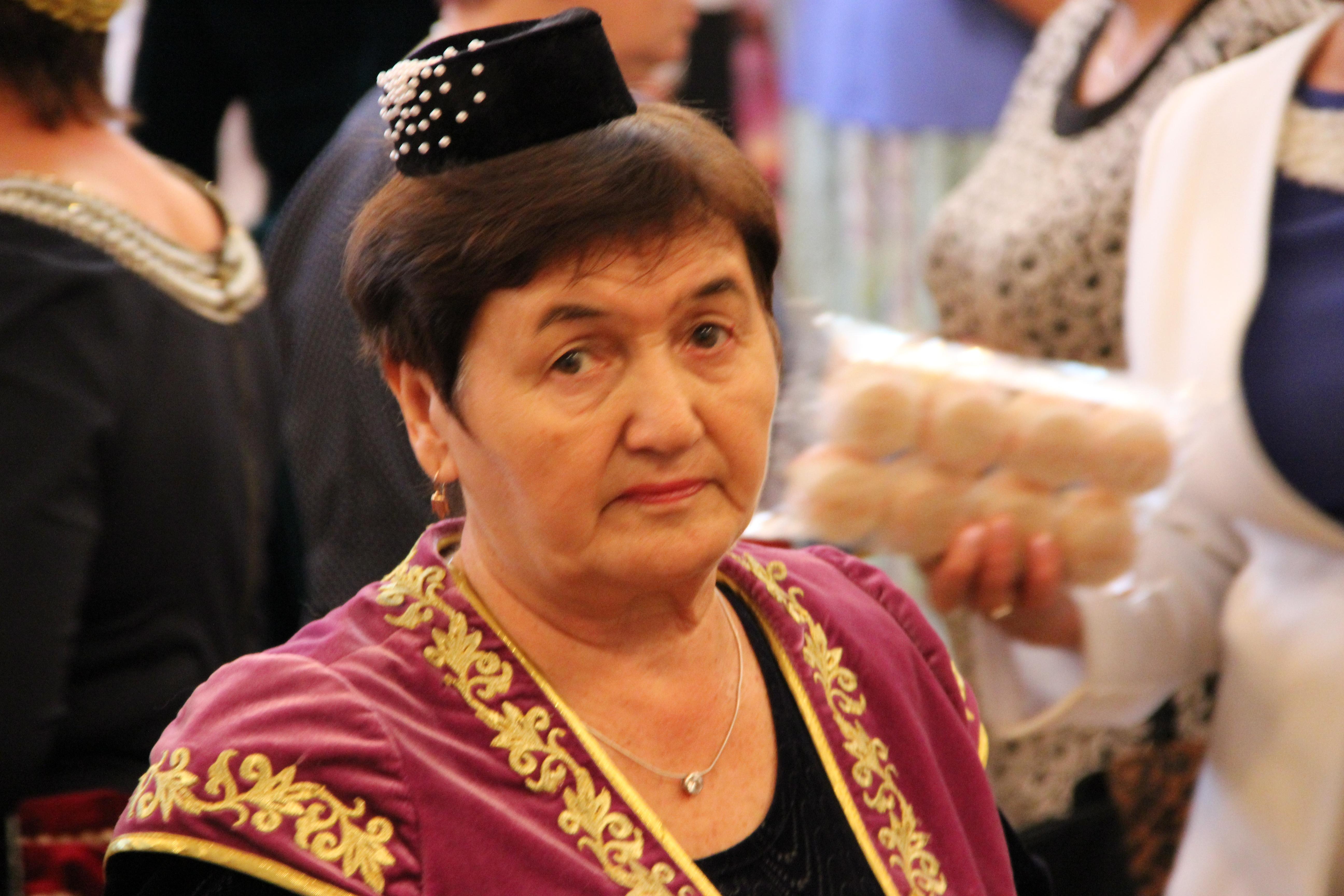 &quot;Ак калфак&quot; татар хатын-кызлары иҗтимагый оешмасының Оренбург шәһәрендәге күчмә утырышы. Икенче көн.
