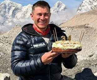 Рөстәм Нәбиев туган көнендә яңа биеклеккә юл тота