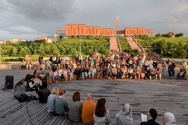 «Җырлы сишәмбе»: Казан җырлый